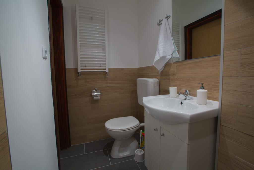 Apartments Zora เซนญ์ ภายนอก รูปภาพ