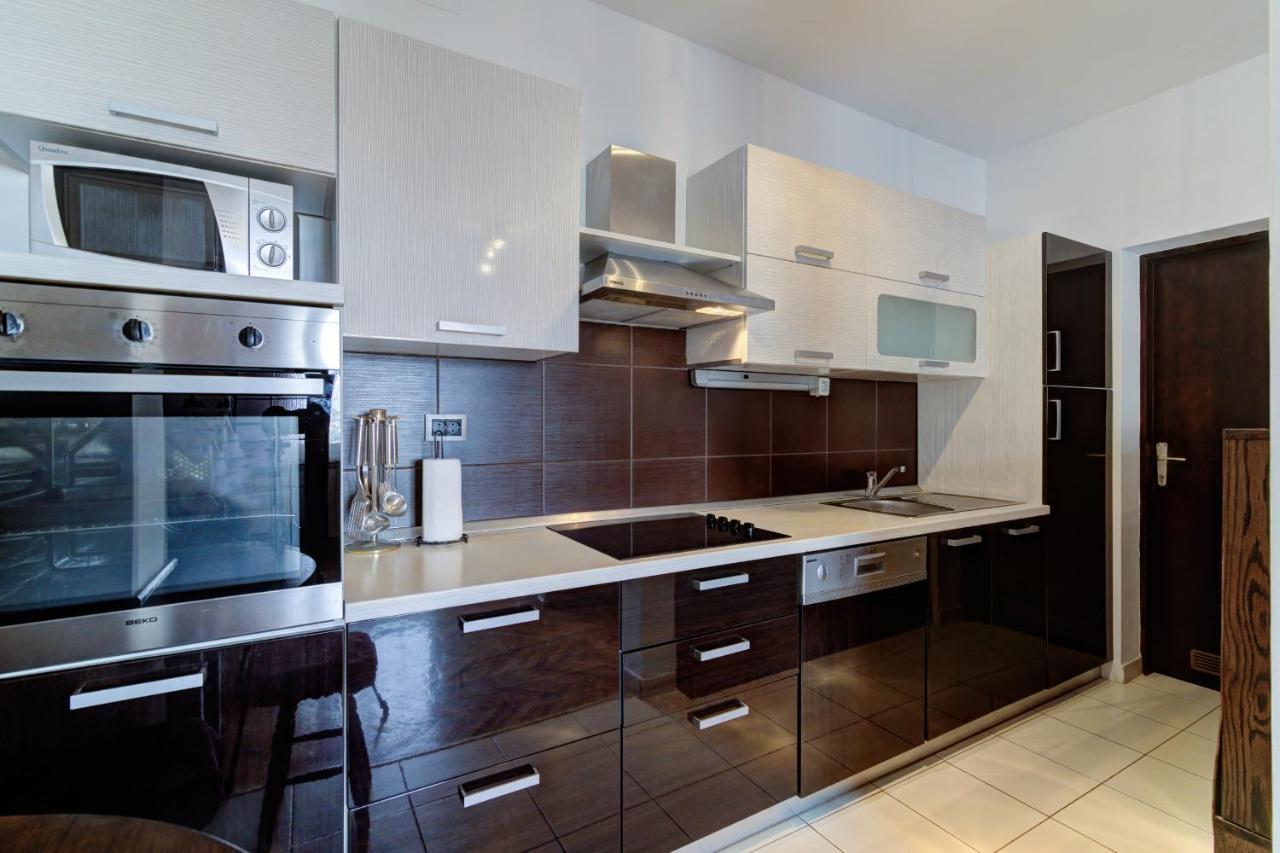 Apartments Zora เซนญ์ ภายนอก รูปภาพ