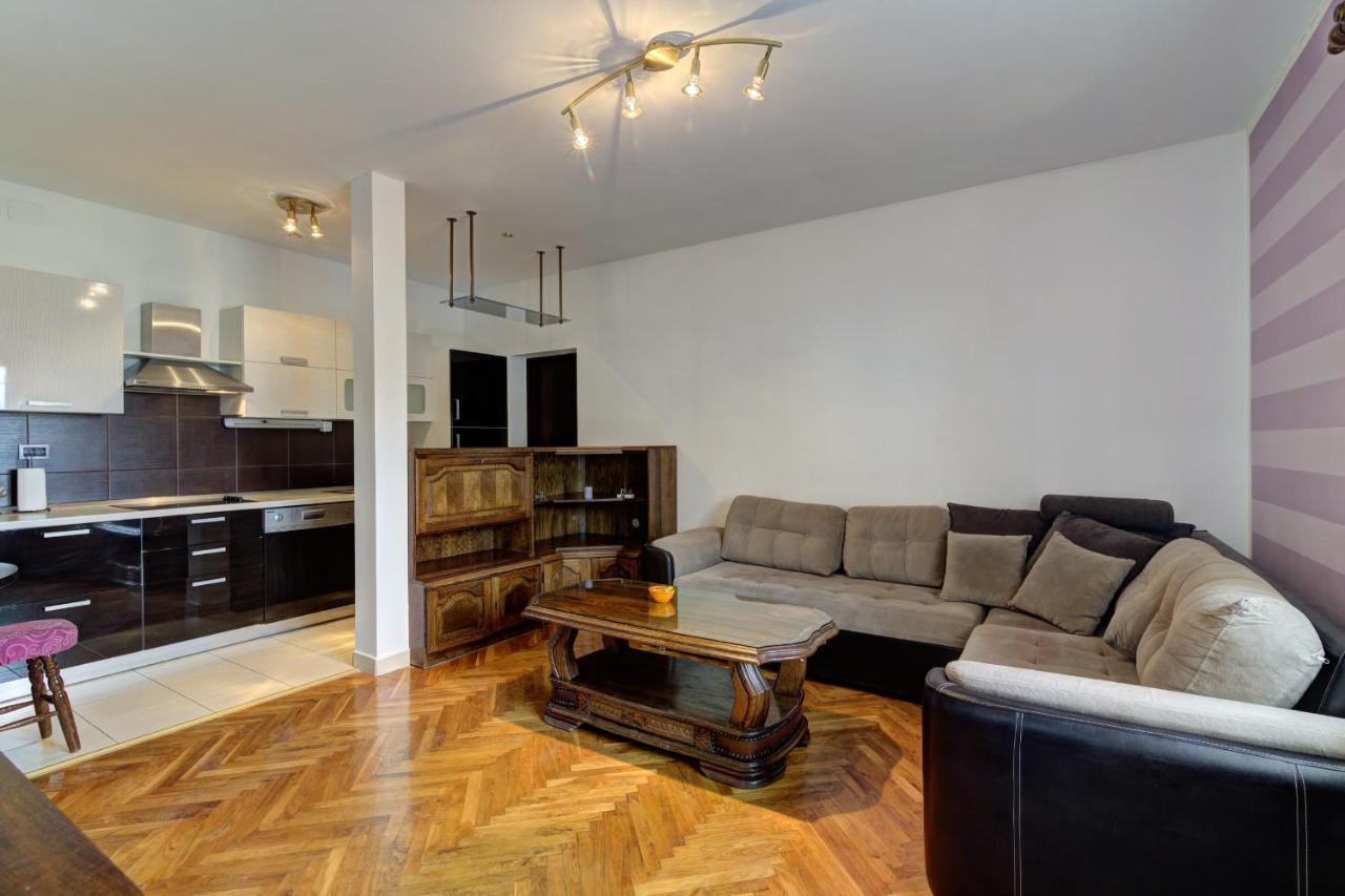 Apartments Zora เซนญ์ ภายนอก รูปภาพ